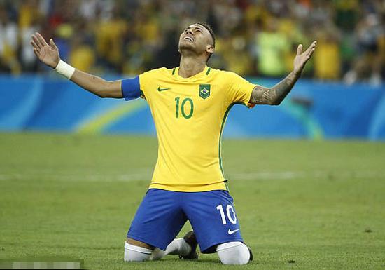 武里南联后卫谈踢海港：我们会尽最大努力，在比赛中拿下3分（武里南联后卫展望对阵海港：全力以赴力争三分）