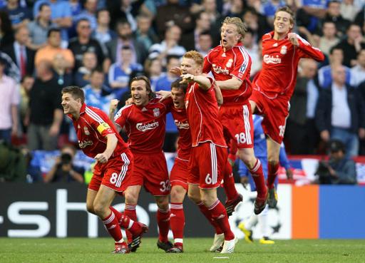 AC米兰通过老将策略增强阵容，引进莫德里奇和蒂亚戈-席尔瓦，弥补后防不足，延续稳定表现。（AC米兰老将加持：莫德里奇与蒂亚戈-席尔瓦加盟，补强后防延续稳定）