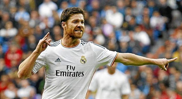 NBA：勇士主场击败灰熊 库里狂砍45分（勇士主场擒灰熊 库里轰下45分）