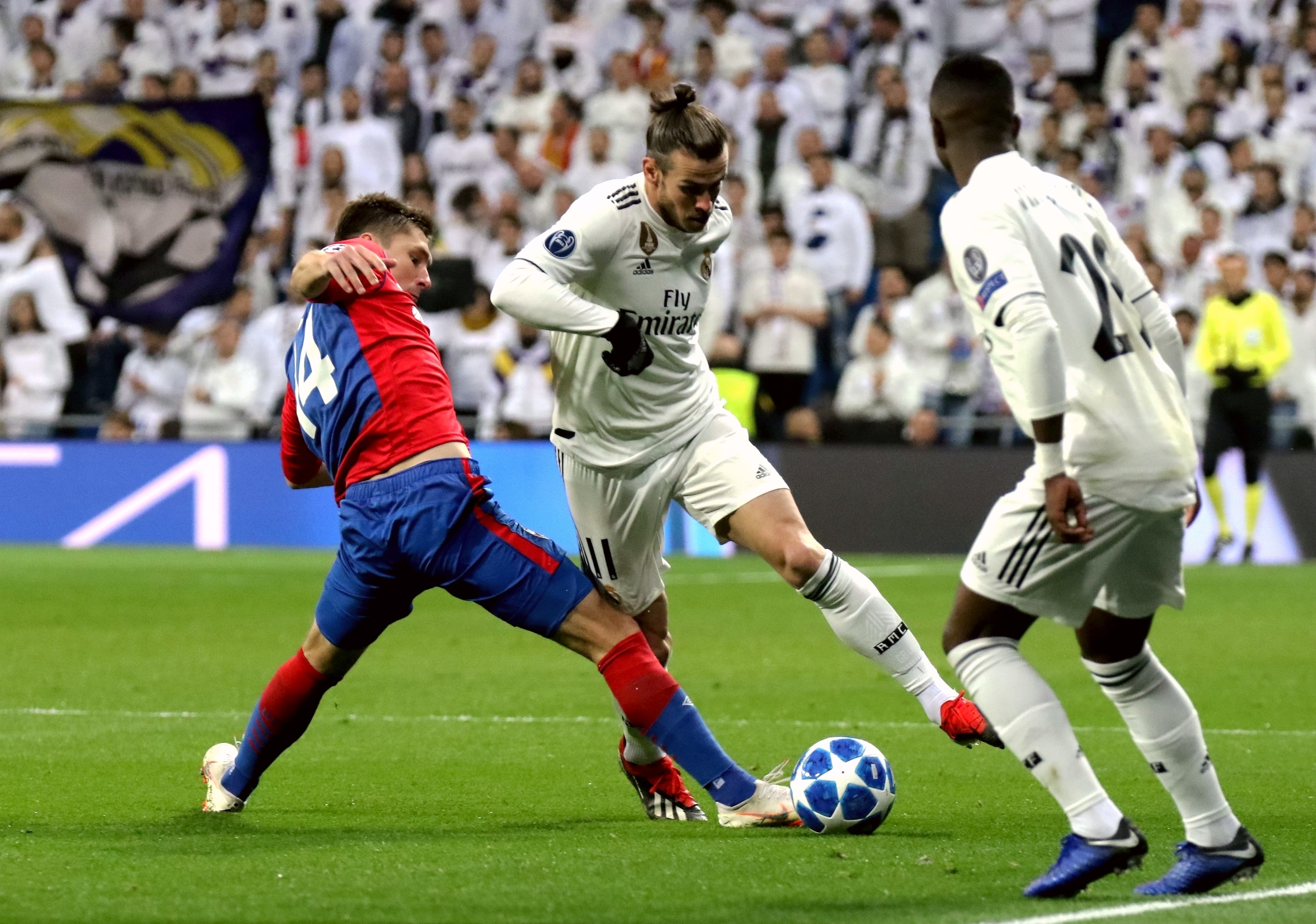 节礼日仅安排一场英超比赛，队报：英格兰球迷对此强烈不满（节礼日英超仅赛一场，队报称英格兰球迷强烈不满）