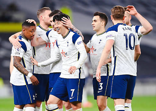 卡卢卢：在我们所处的环境里，无论输赢都没时间开心或是沮丧（卡卢卢：在这样的环境里，不论胜负，我们都来不及开心或沮丧）