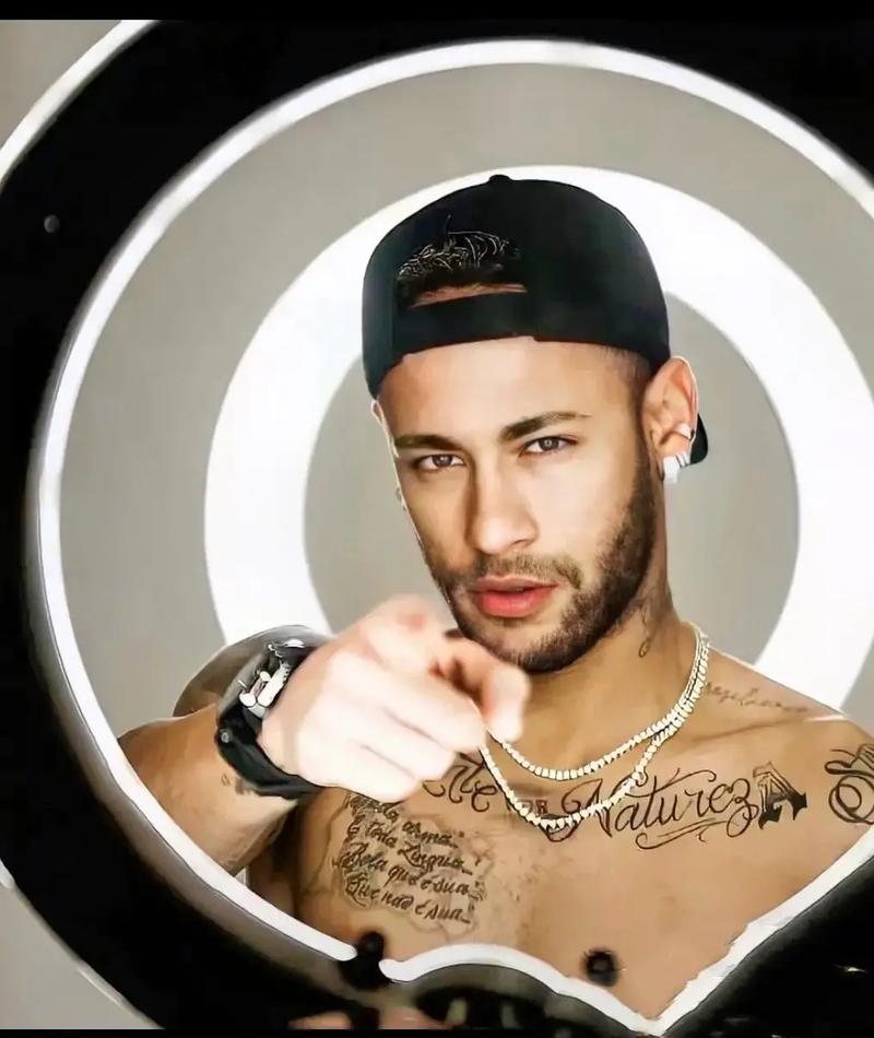 杭州大莲花中澳战票房破5000万，引爆10亿经济热潮（杭州“大莲花”中澳之战票房冲破5000万，带动超10亿元经济热浪）