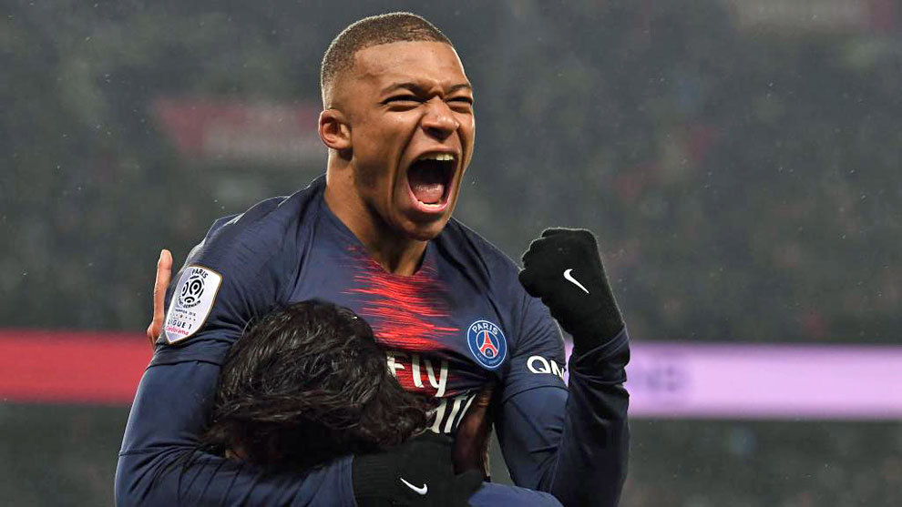 亚冠生死局：柔佛主场狂攻碾压上海海港 中超冠军背水一战太难了（亚冠生死战：柔佛主场火力全开压制上海海港，中超冠军逆袭难度拉满）