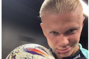 开季10轮不胜，斯基拉：佛罗伦萨正与皮奥利谈支付遣散费解约（斯基拉：开季10轮不胜，佛罗伦萨正与皮奥利洽谈遣散费解约）