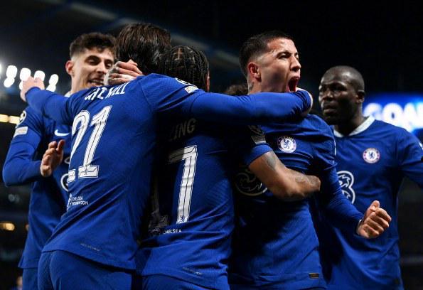 欧冠梅开二度后染红，迪亚斯是继格列兹曼之后第二人（欧冠先梅开二度后又吃红牌，迪亚斯继格列兹曼后成第二人）