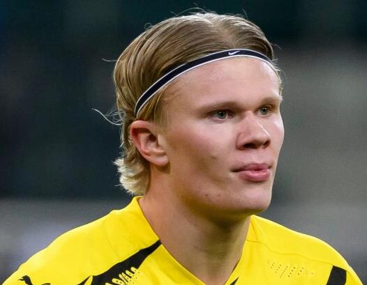 足球中超高层会议召开，讨论联赛未来（中超高层召开会议，研议联赛未来走向）