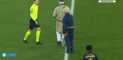 弗罗因德：对诺伊尔的未来我们并不着急；拜仁确实联系过安东尼